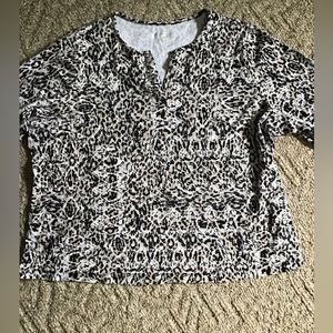 Women’s size 1X Kim Rogers top/blouse, cc